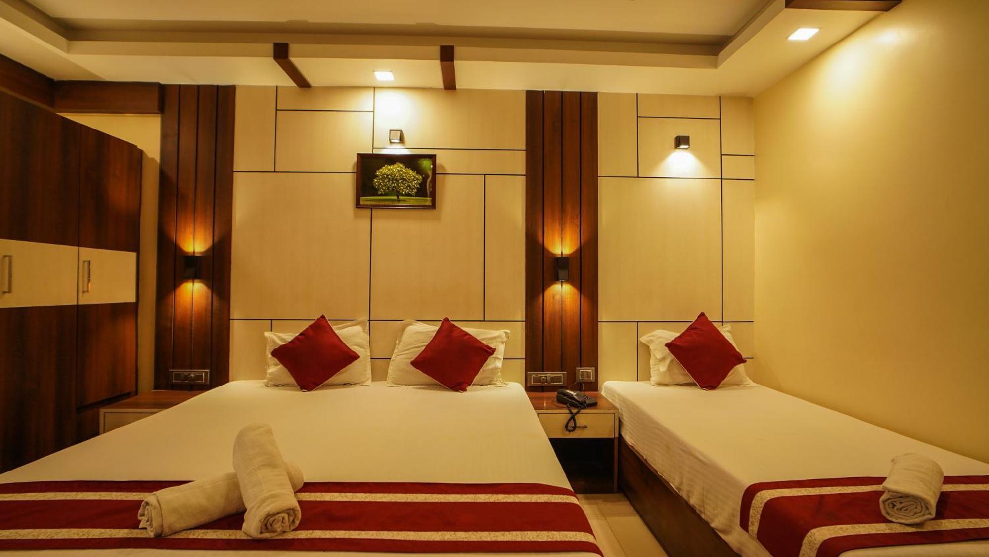 Hotel Mayuri !! Couple Friendly Family Hotel !! Digha  Dış mekan fotoğraf
