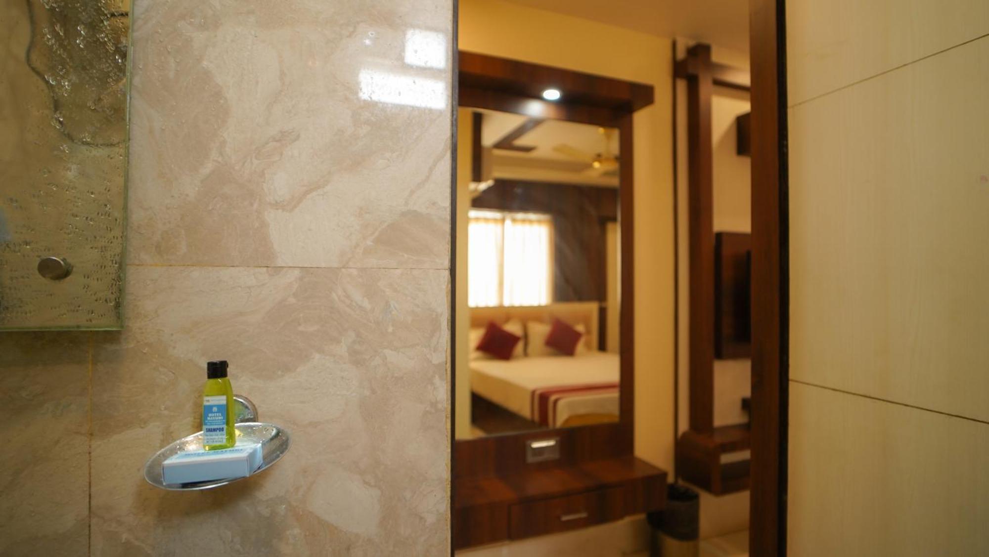 Hotel Mayuri !! Couple Friendly Family Hotel !! Digha  Dış mekan fotoğraf